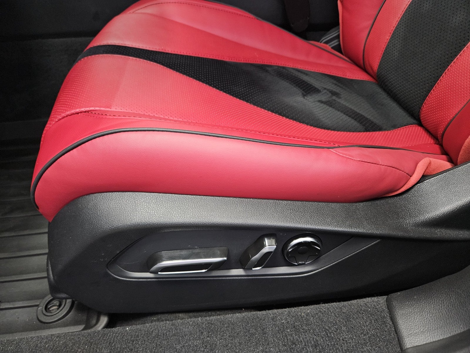 2025 Acura TLX w/A-Spec Package