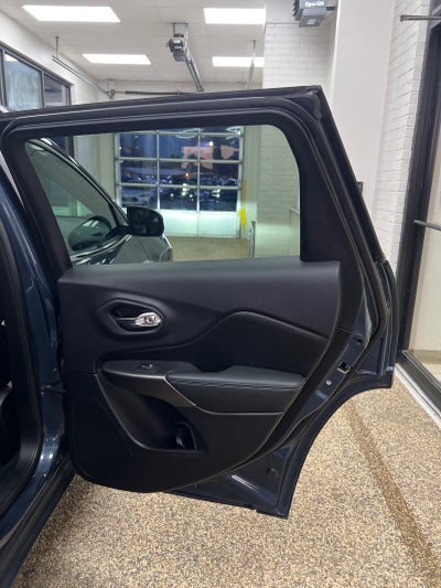 2020 Jeep Cherokee Altitude