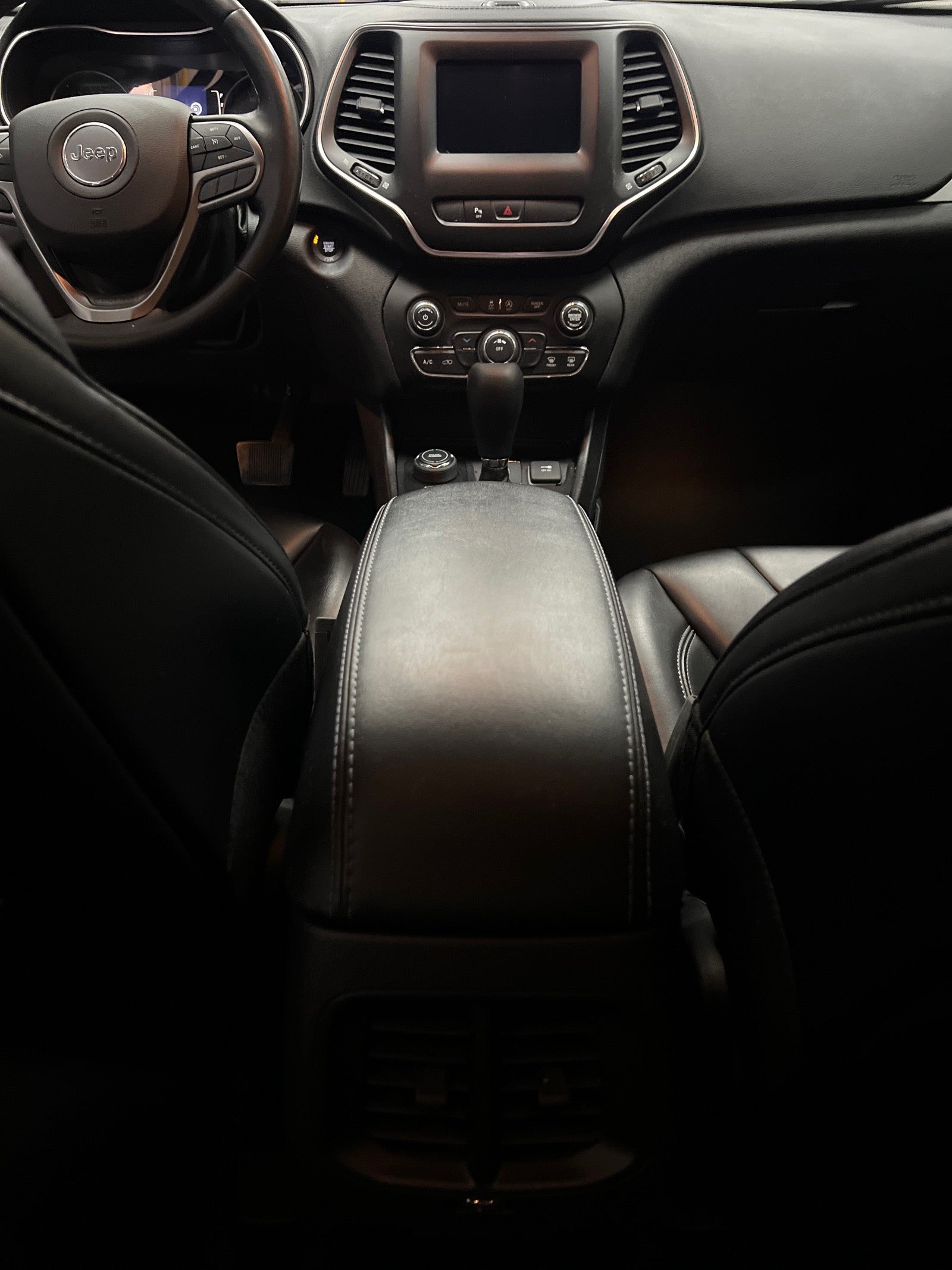 2020 Jeep Cherokee Altitude