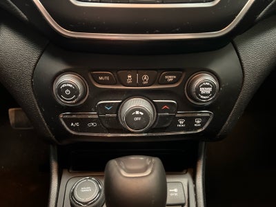 2020 Jeep Cherokee Altitude