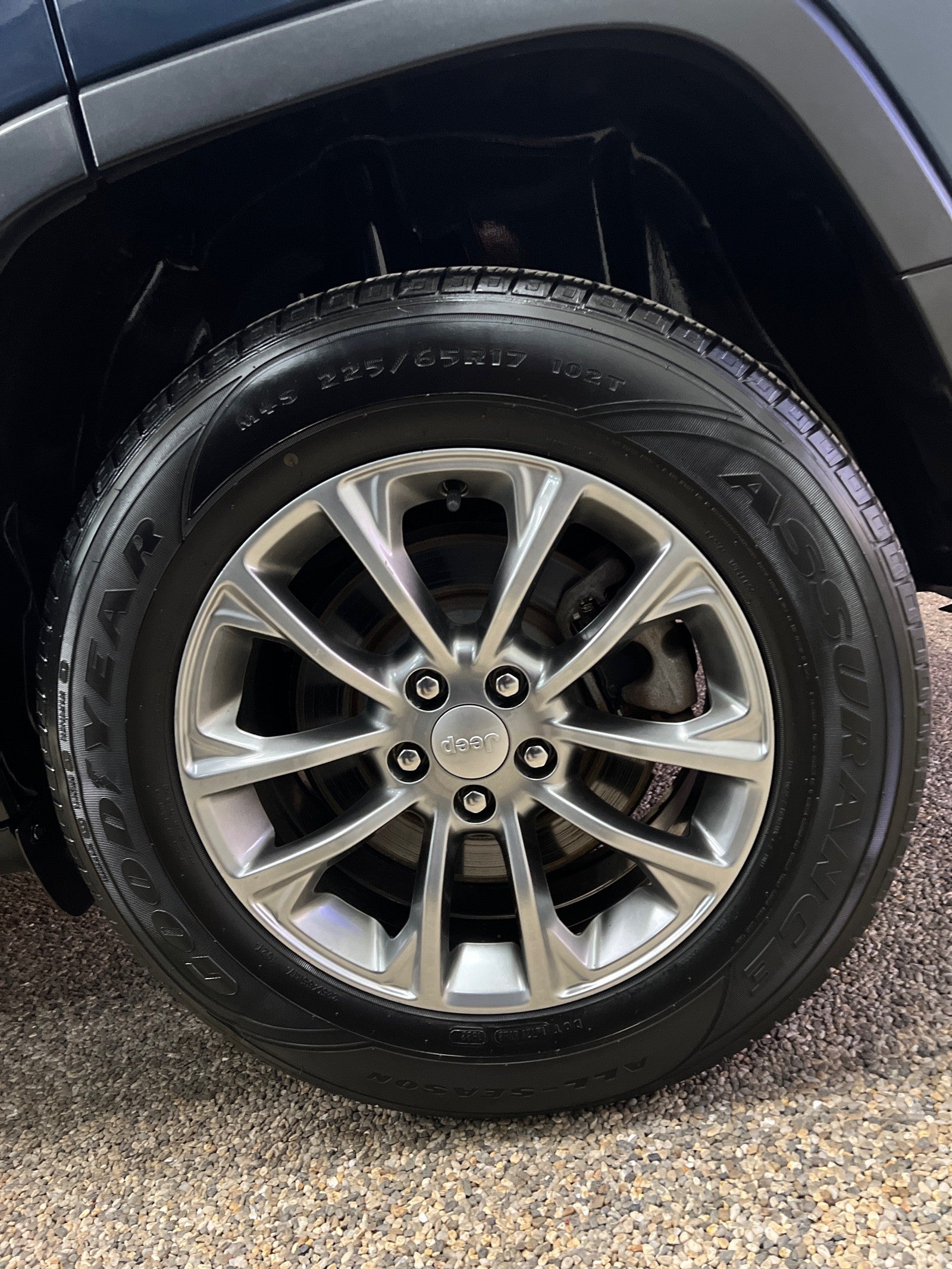 2020 Jeep Cherokee Altitude