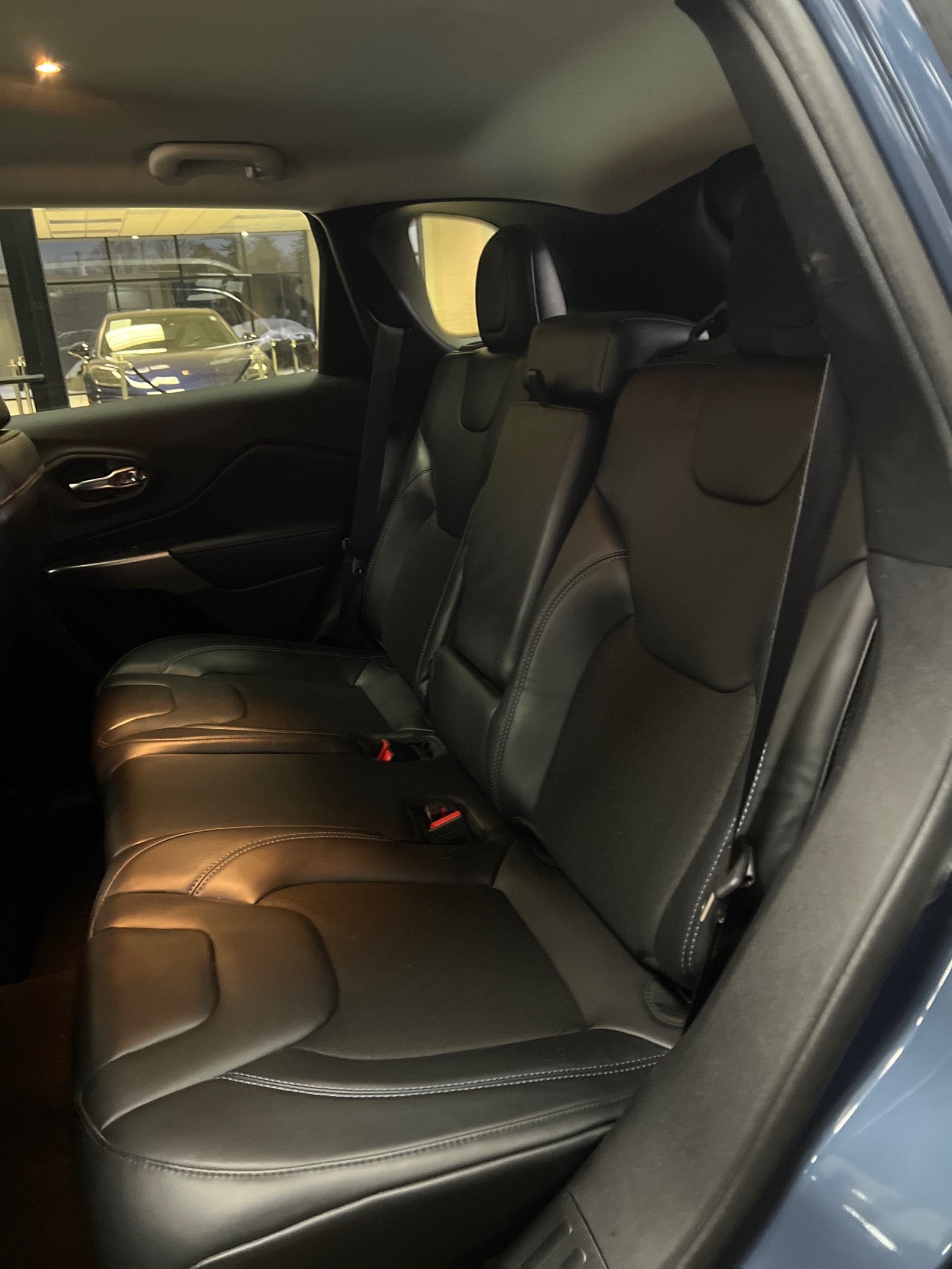 2020 Jeep Cherokee Altitude