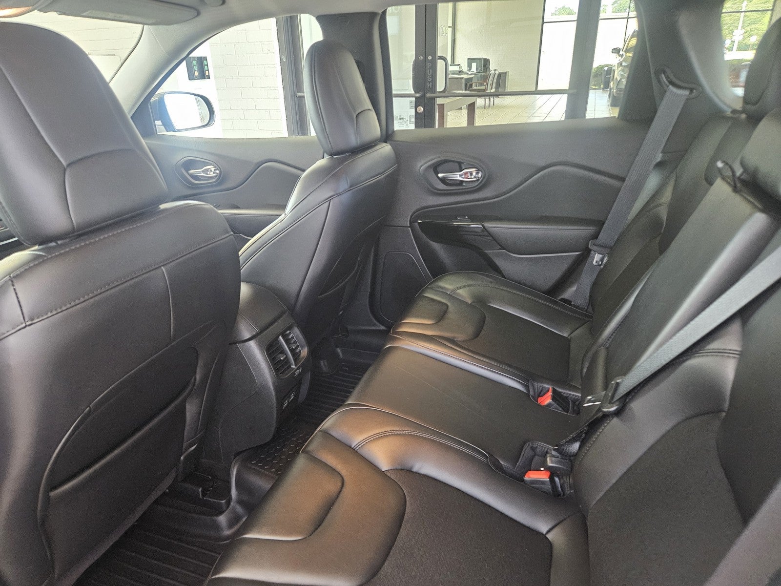 2021 Jeep Cherokee Altitude