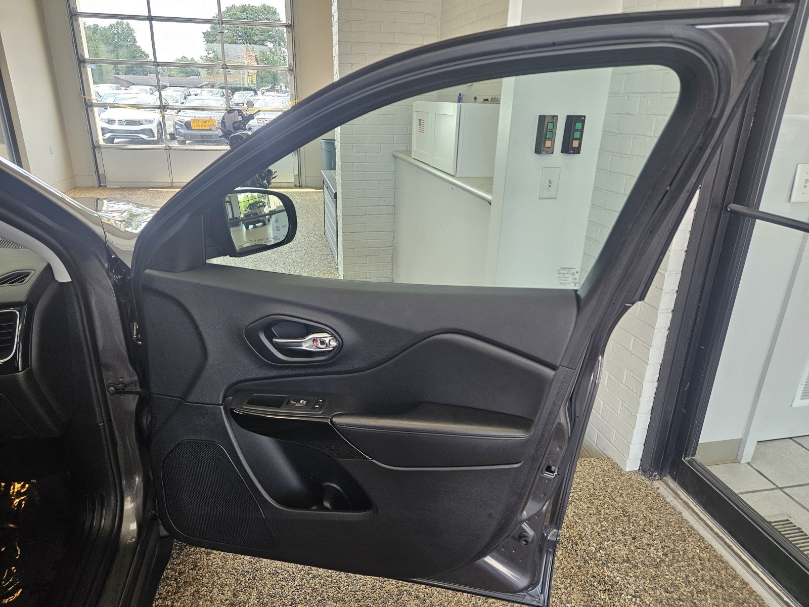 2021 Jeep Cherokee Altitude