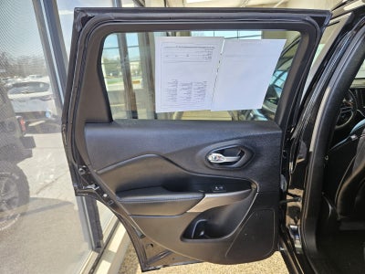 2022 Jeep Cherokee Latitude Lux