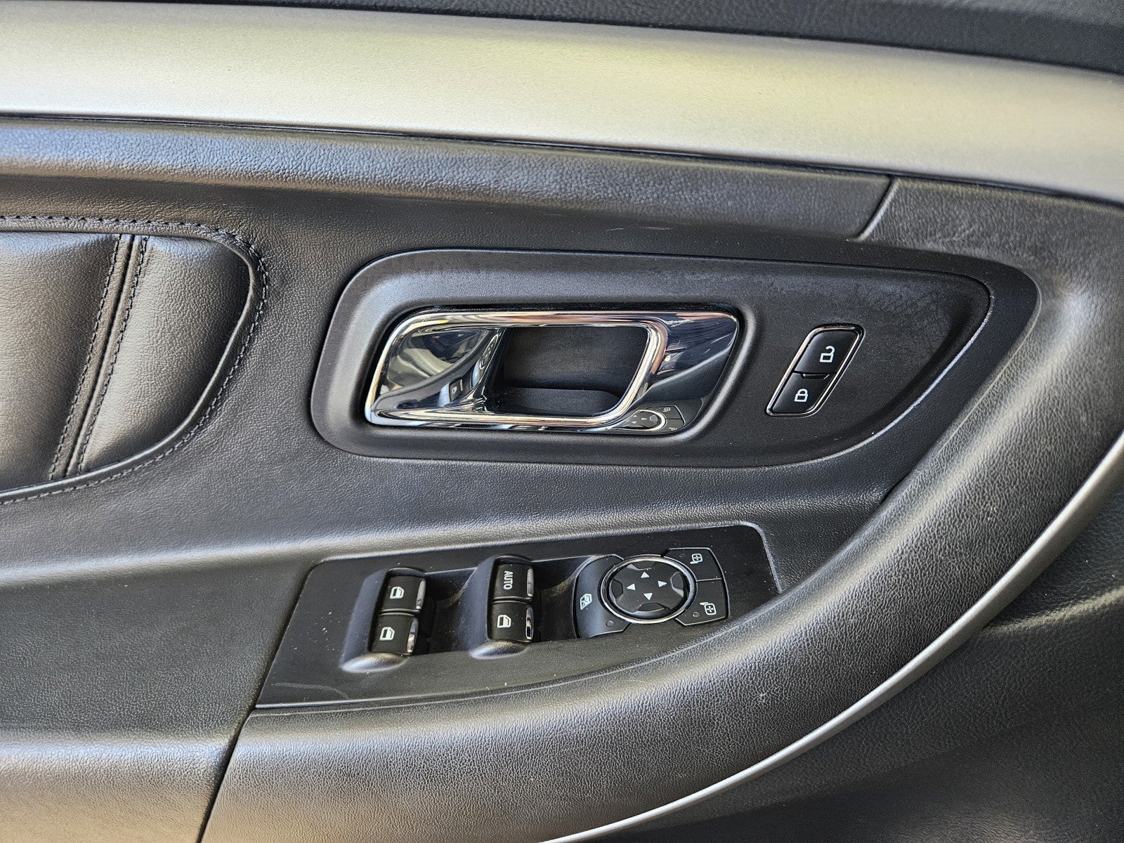 2018 Ford Taurus SEL