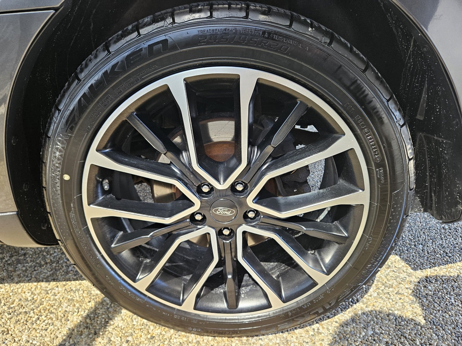 2018 Ford Taurus SEL