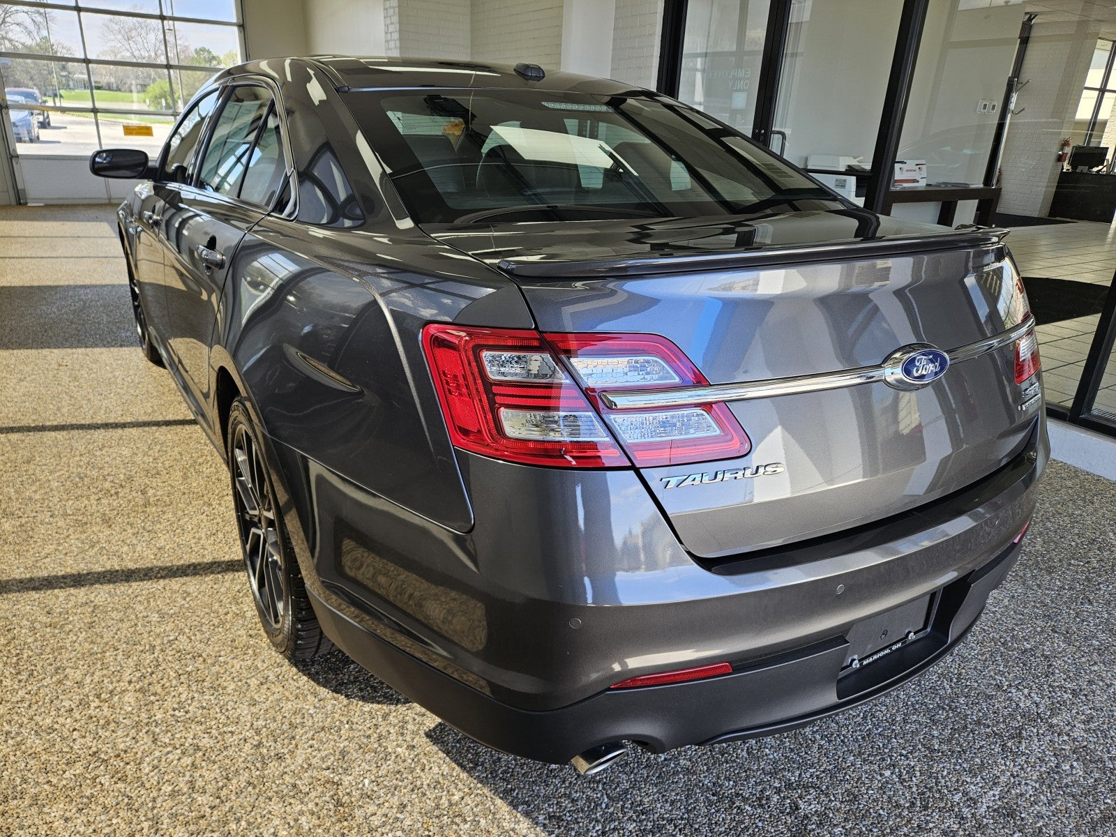2018 Ford Taurus SEL