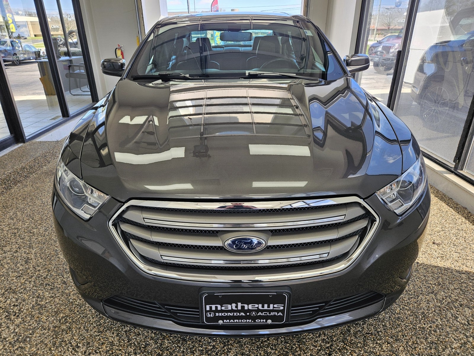 2018 Ford Taurus SEL