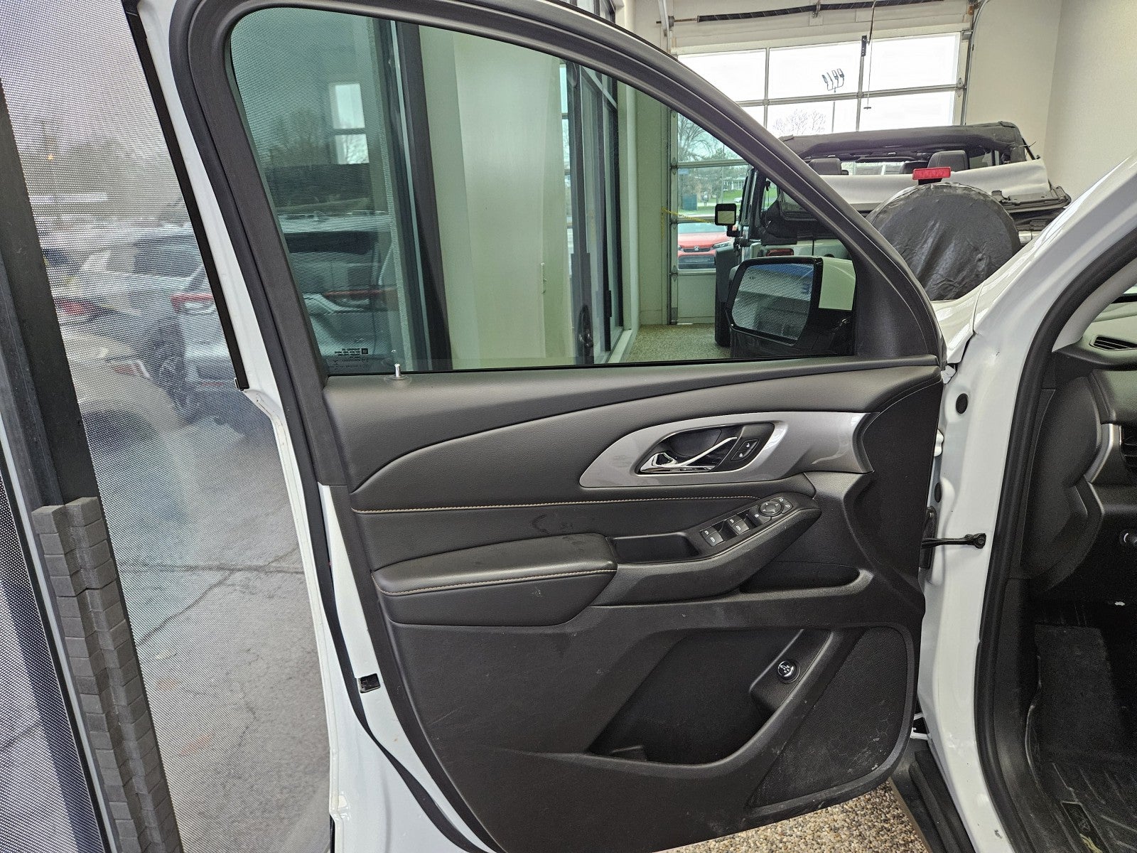 2018 Chevrolet Traverse LT Cloth