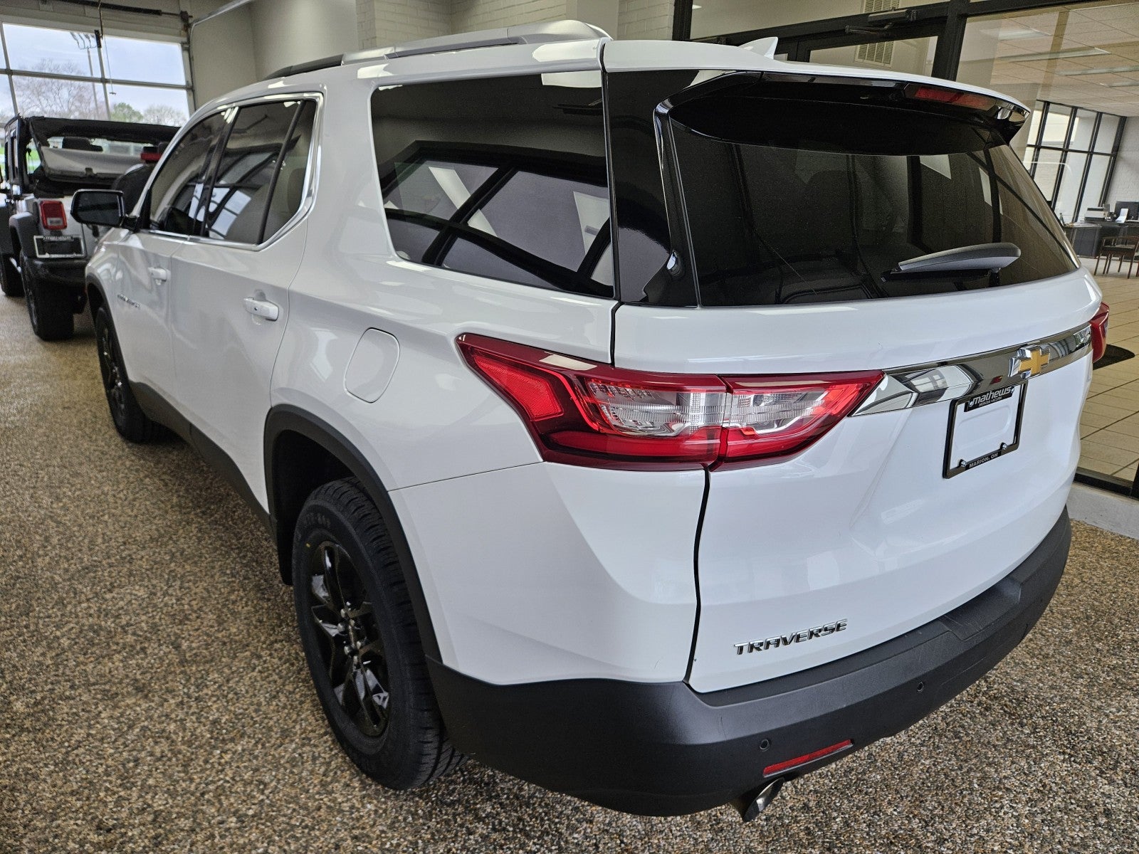 2018 Chevrolet Traverse LT Cloth