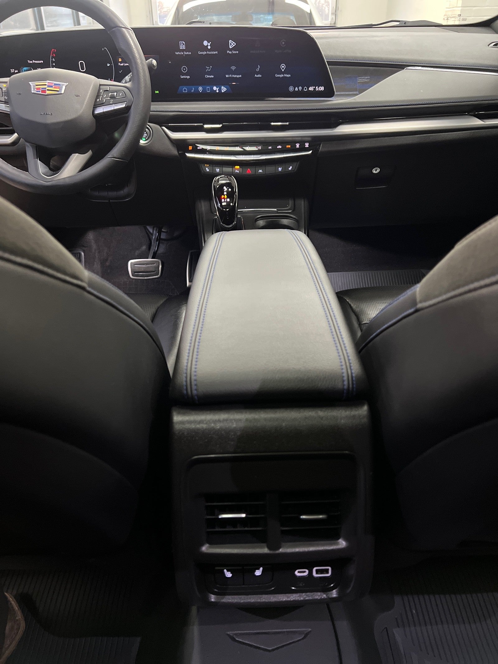 2024 Cadillac XT4 AWD Sport