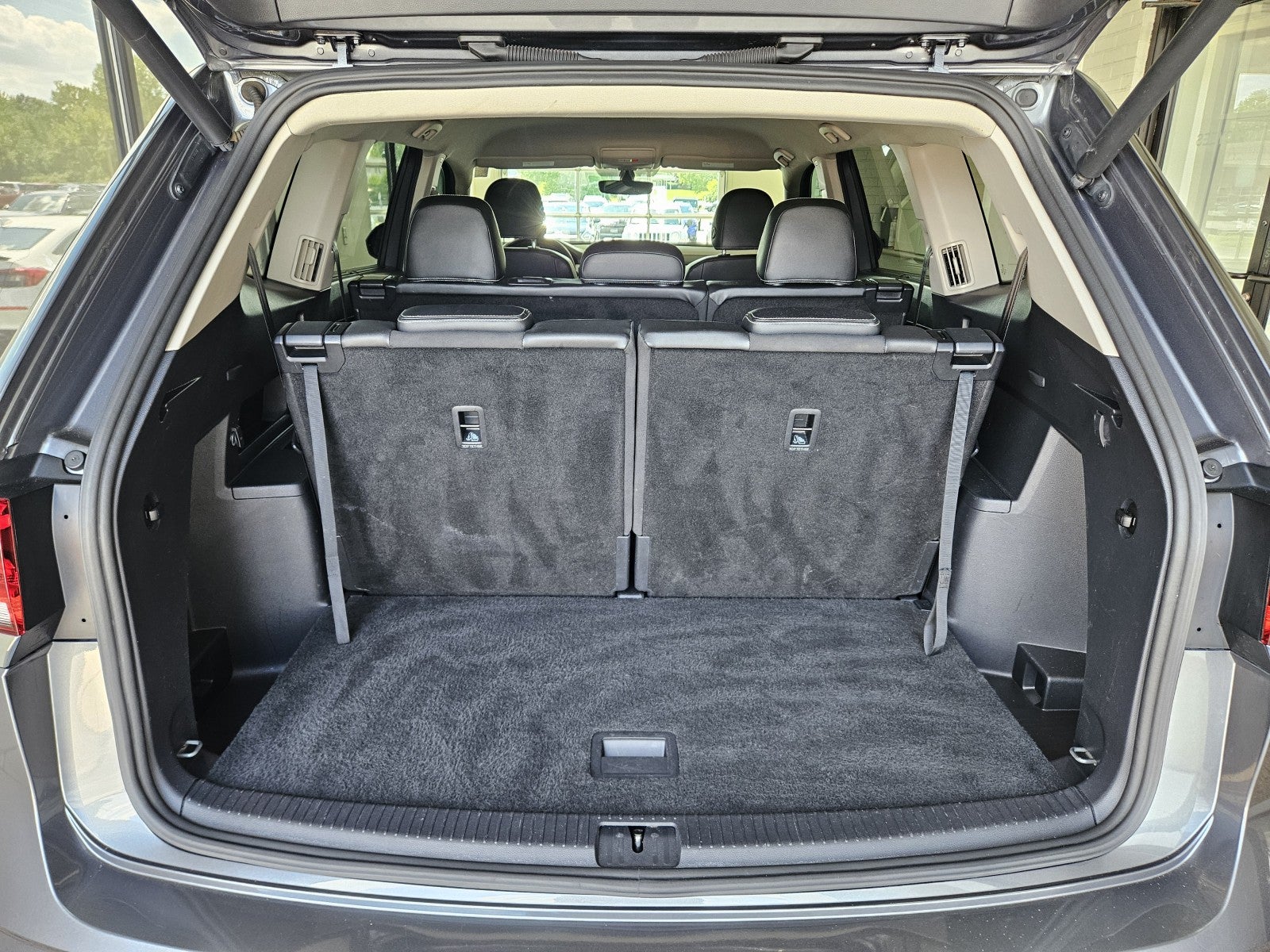 2021 Volkswagen Atlas 3.6L V6 SE w/Technology