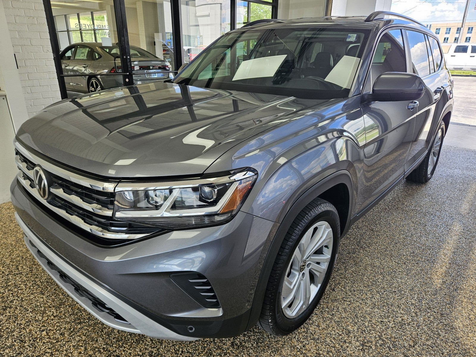 2021 Volkswagen Atlas 3.6L V6 SE w/Technology