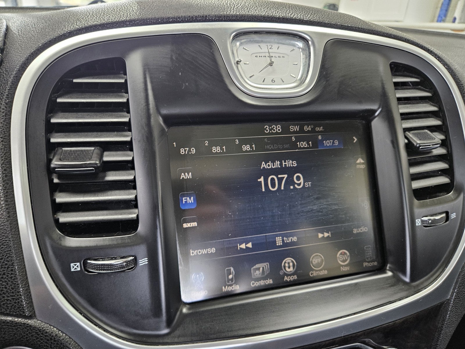 2016 Chrysler 300 300C