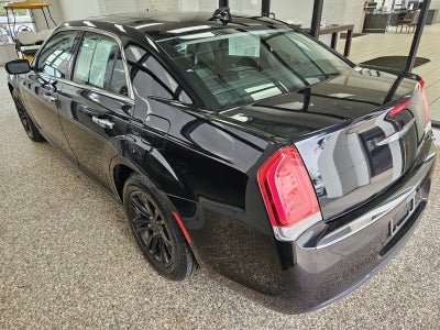 2016 Chrysler 300 300C
