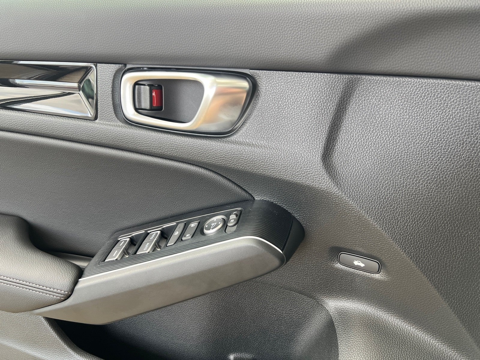 2026 Honda Civic Sedan 2WD Sport Touring Hybrid