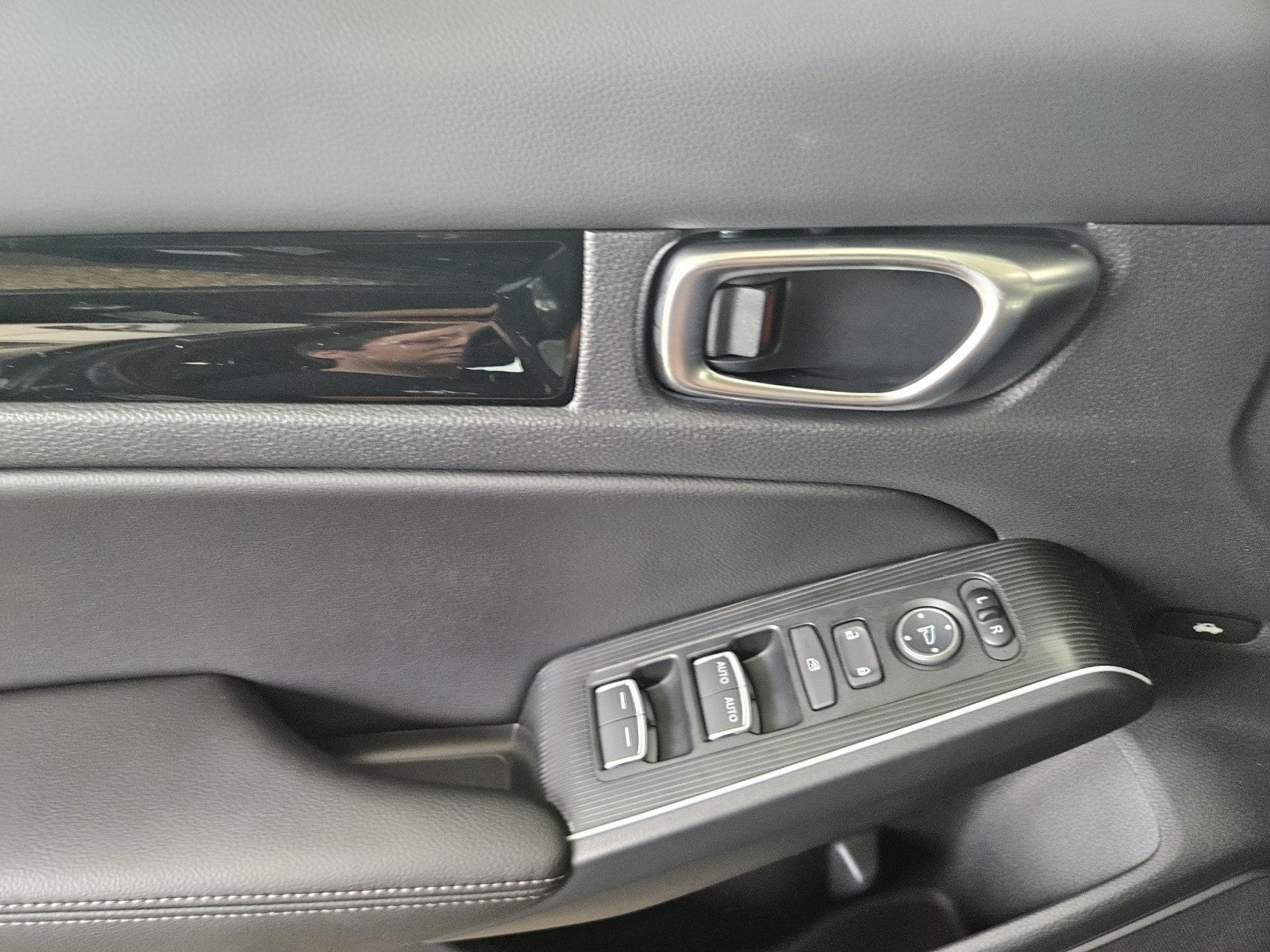 2026 Honda Civic Sedan 2WD Sport Touring Hybrid