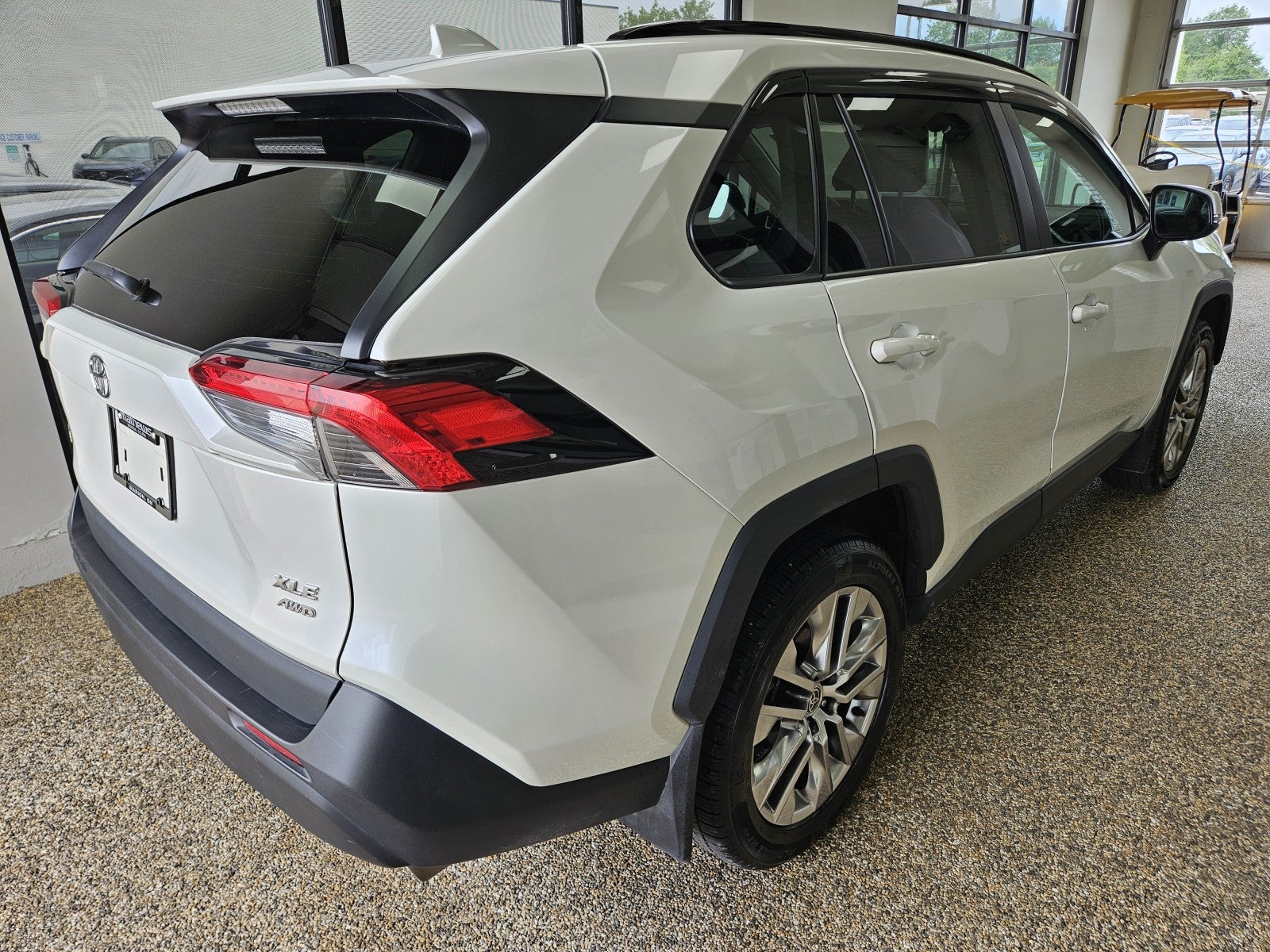 2021 Toyota RAV4 XLE Premium