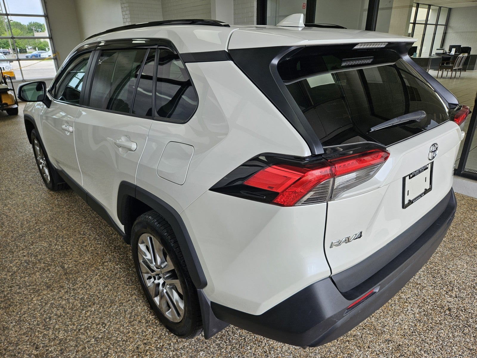 2021 Toyota RAV4 XLE Premium