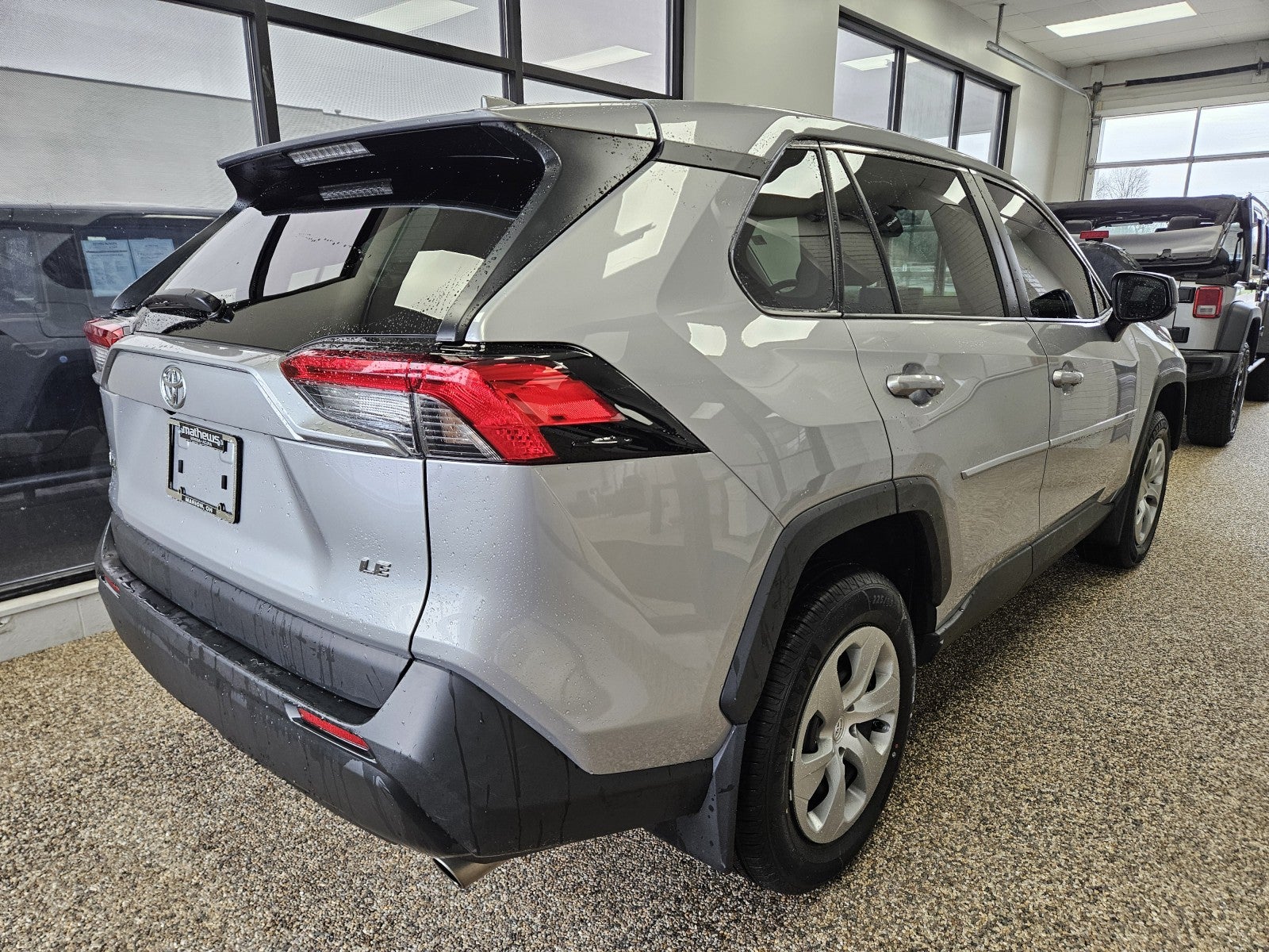 2023 Toyota RAV4 LE