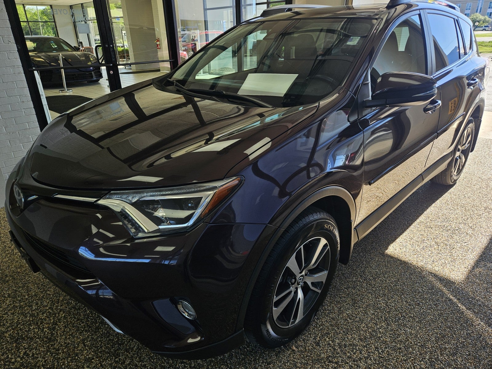 2018 Toyota RAV4 XLE