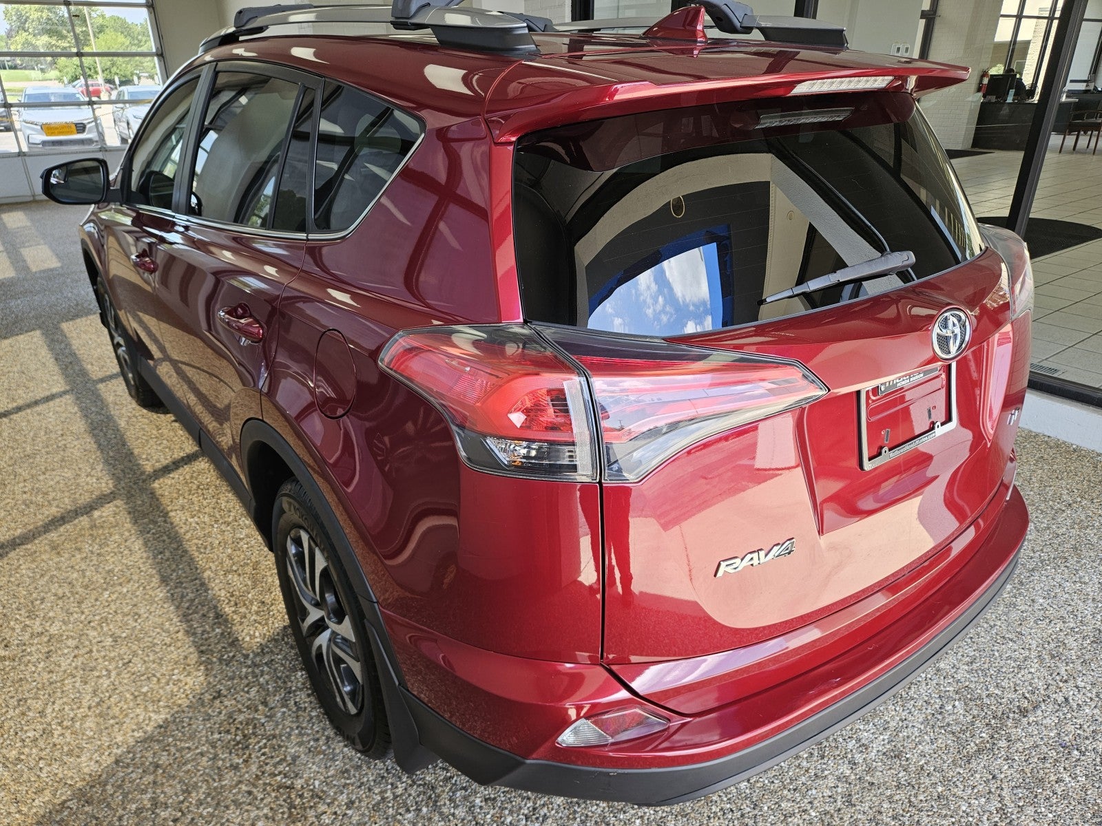 2018 Toyota RAV4 LE