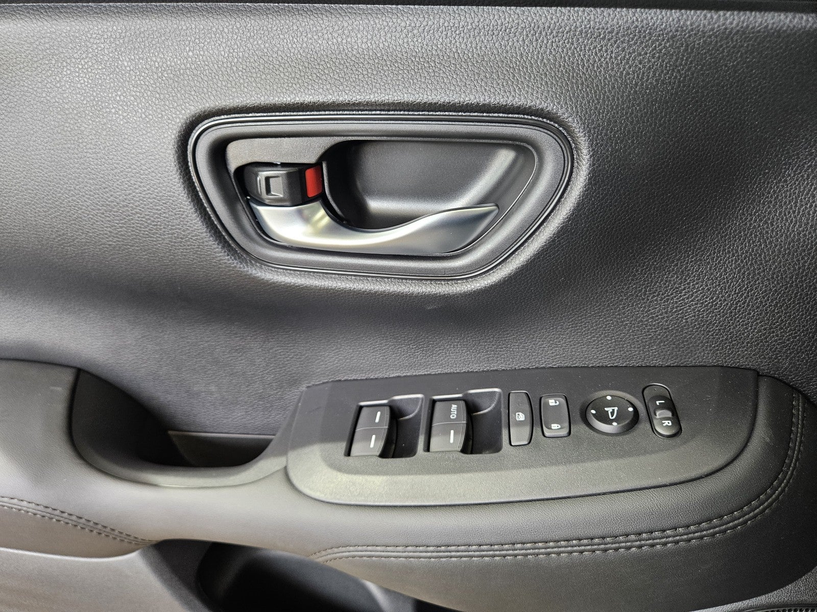 2026 Honda HR-V AWD LX