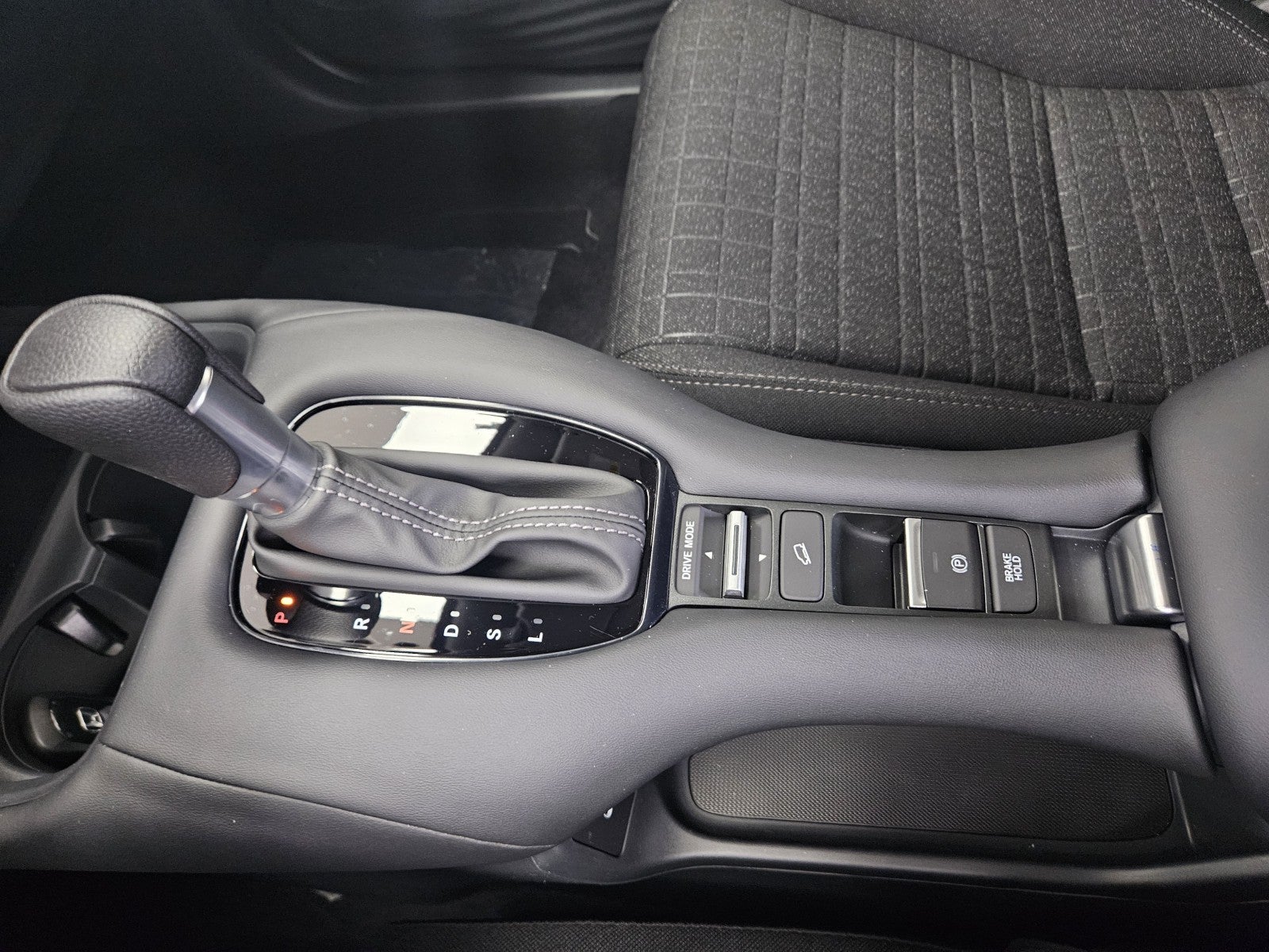2027 Honda HR-V LX AWD
