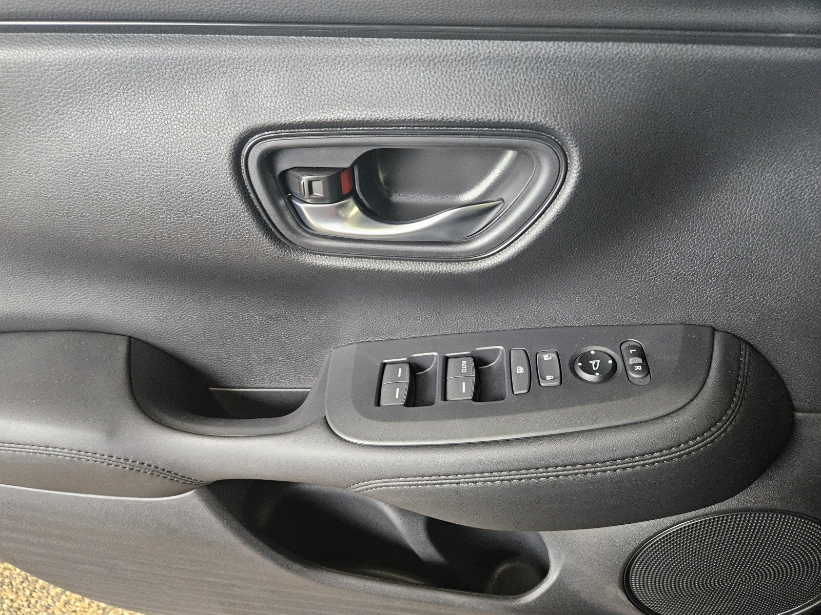 2027 Honda HR-V LX AWD