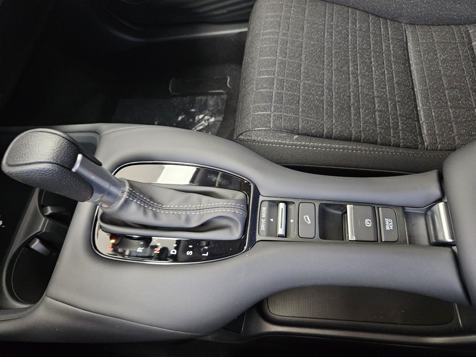 2027 Honda HR-V LX AWD