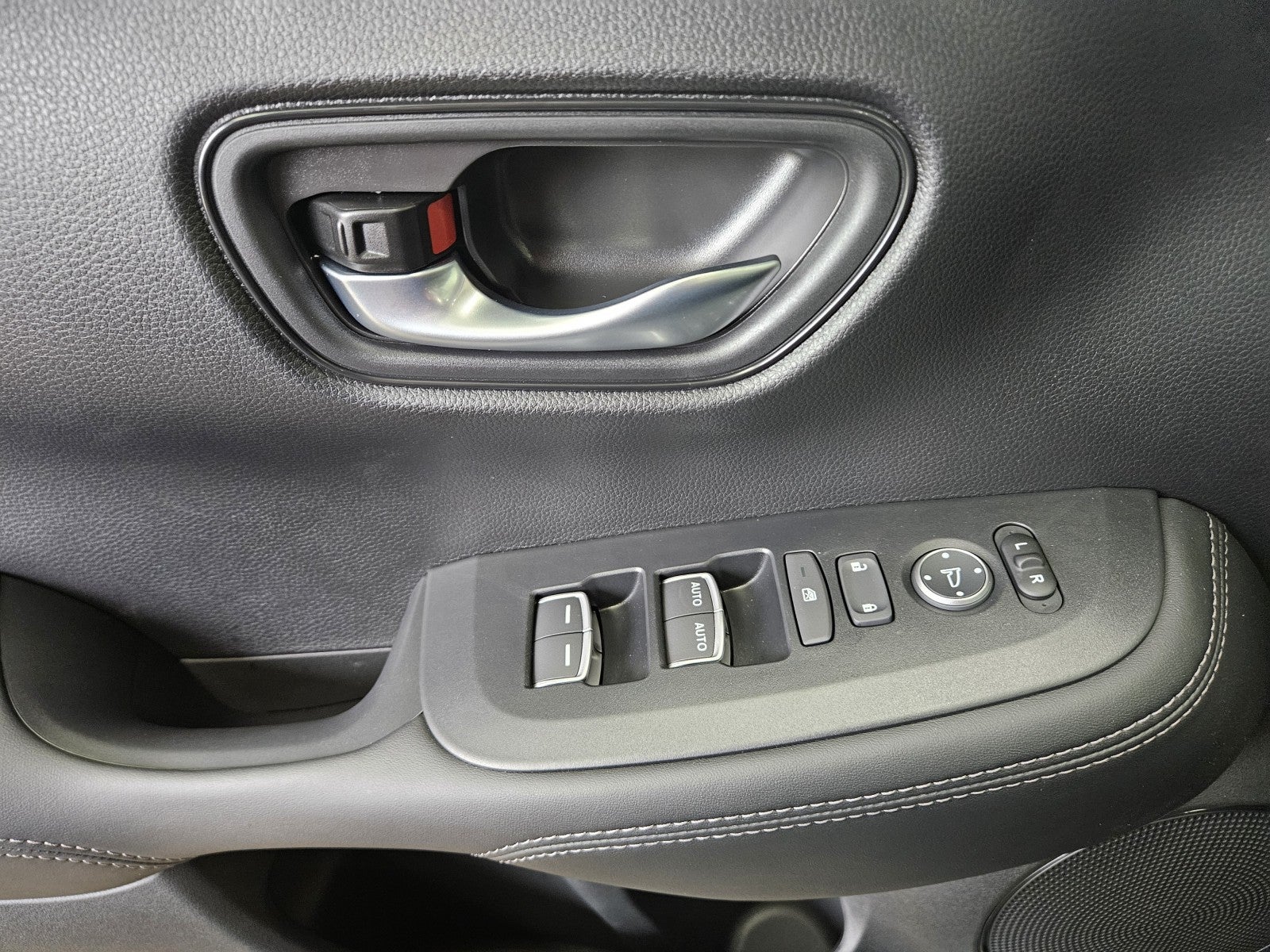 2026 Honda HR-V AWD EX-L