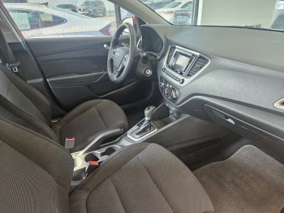2020 Hyundai Accent SE