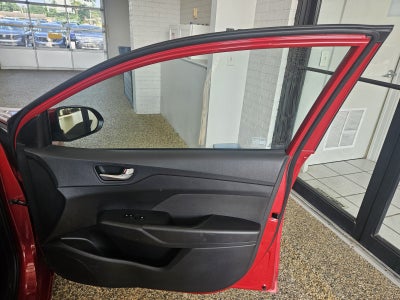 2020 Hyundai Accent SE