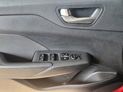 2020 Hyundai Accent SE