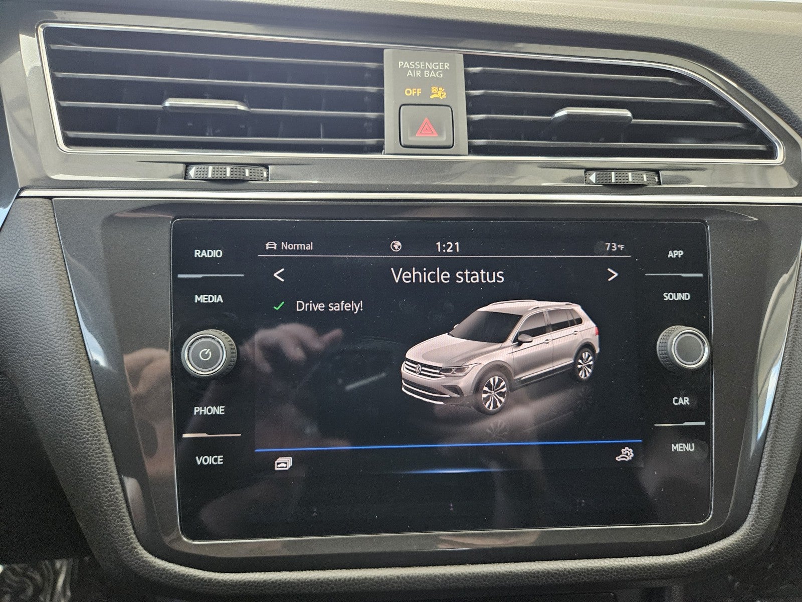 2022 Volkswagen Tiguan SE R-Line Black