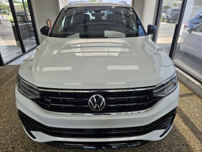 2022 Volkswagen Tiguan SE R-Line Black