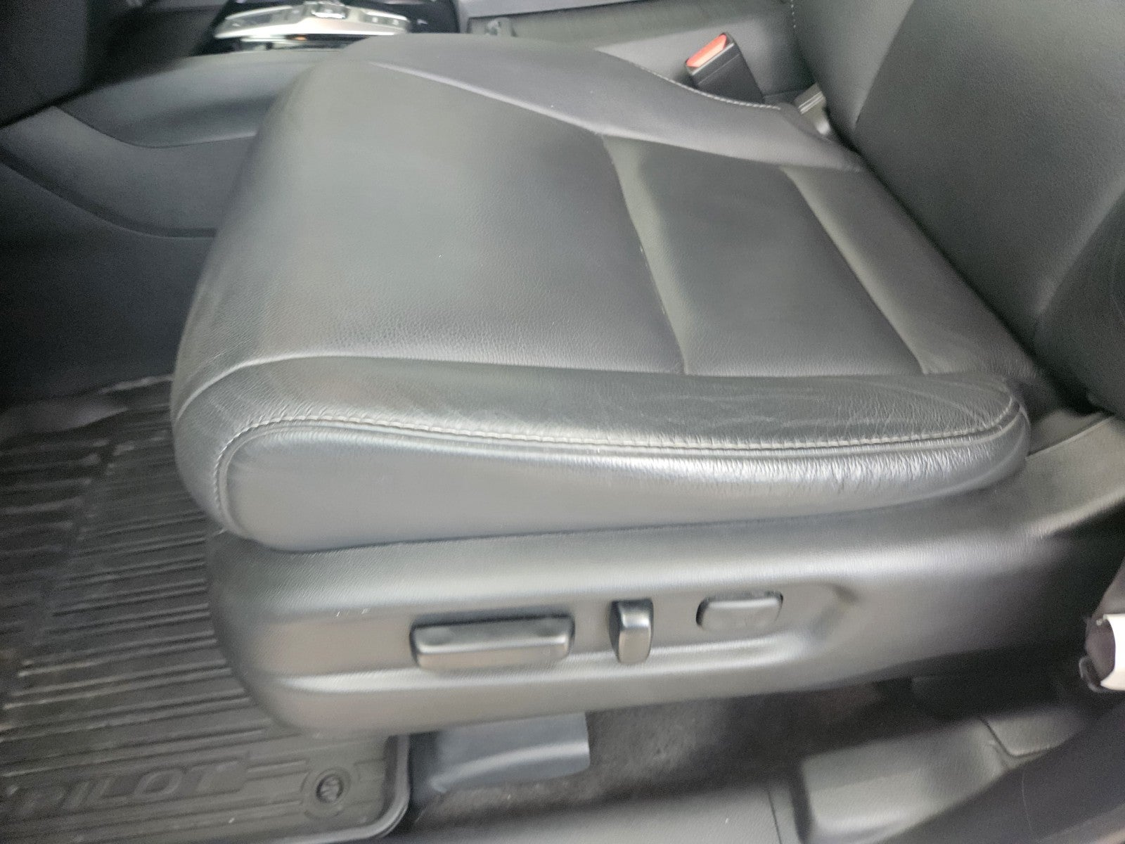 2022 Honda Pilot Touring 7-Passenger