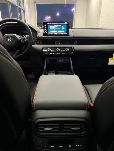 2025 Honda Pilot AWD TRAILSPORT