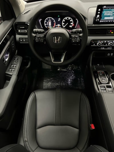 2025 Honda Pilot AWD Touring w/HPD Wheels