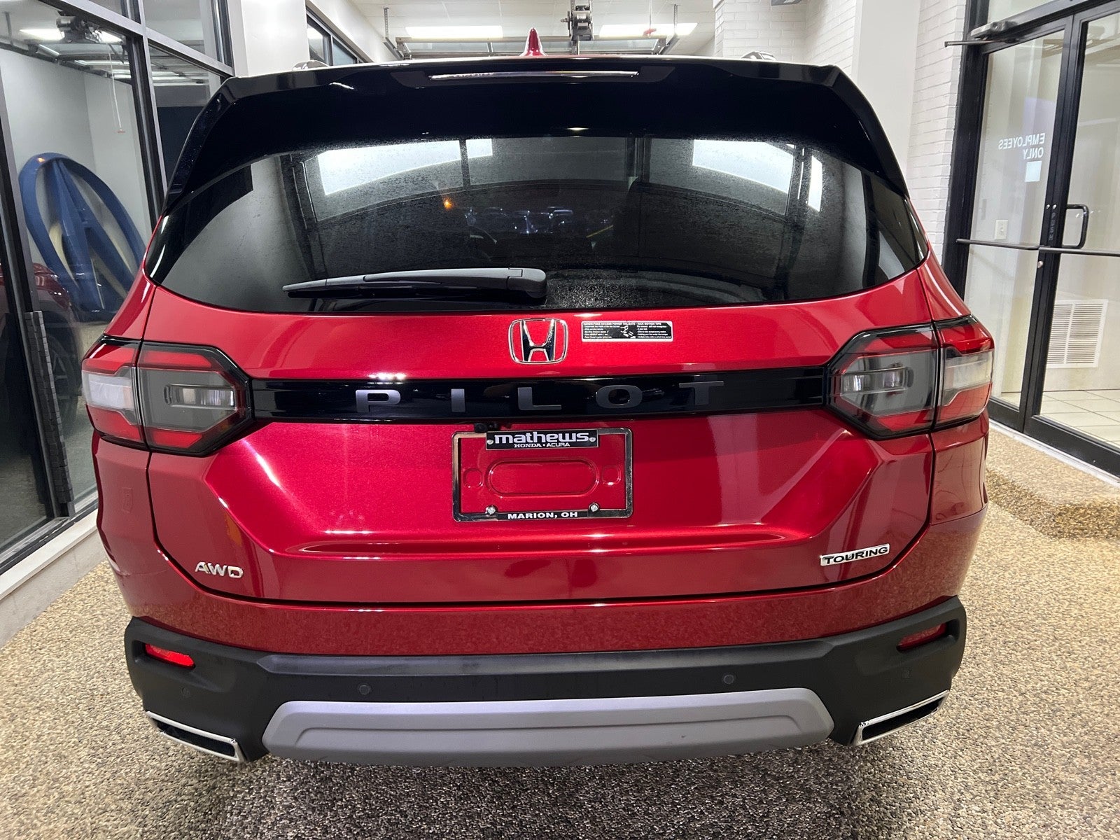 2025 Honda Pilot AWD Touring w/HPD Wheels