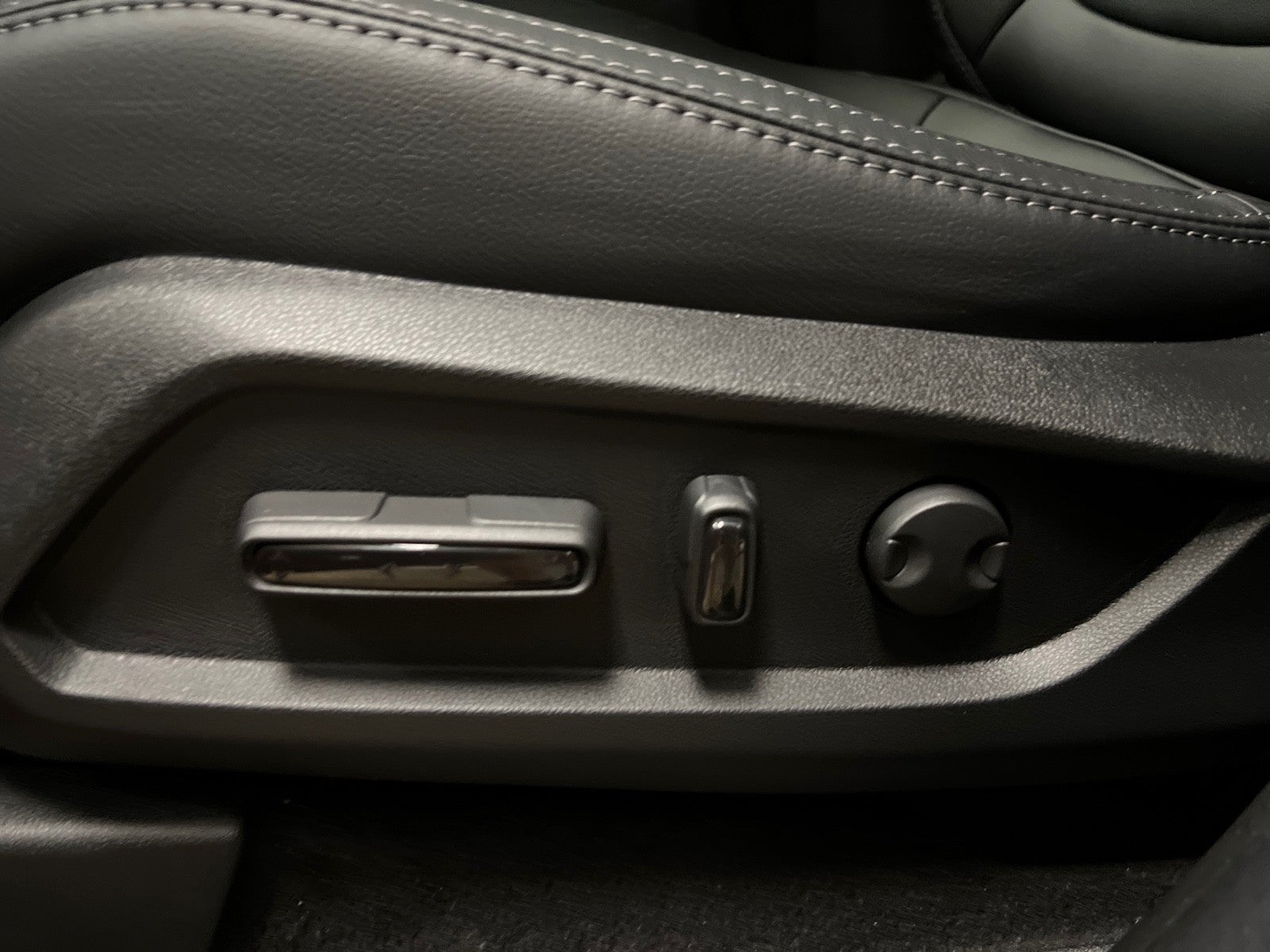 2025 Honda Pilot AWD Touring w/HPD Wheels