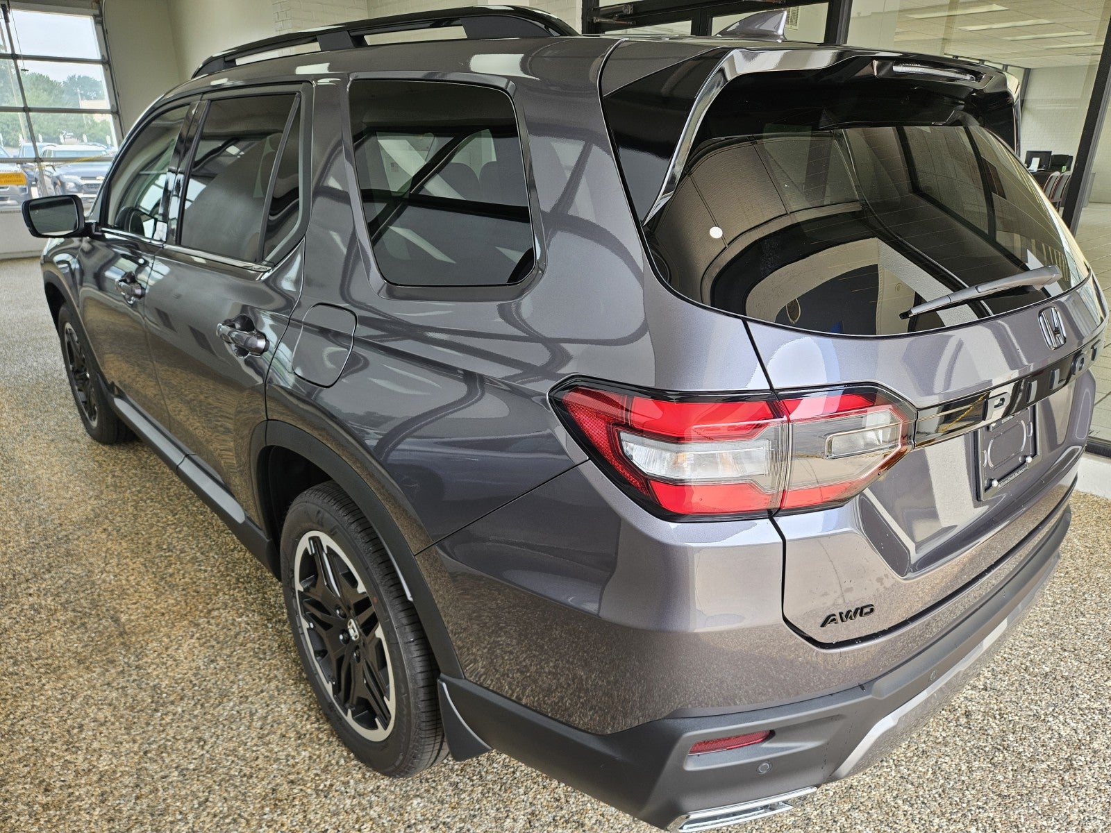 2026 Honda Pilot AWD Touring Blackout