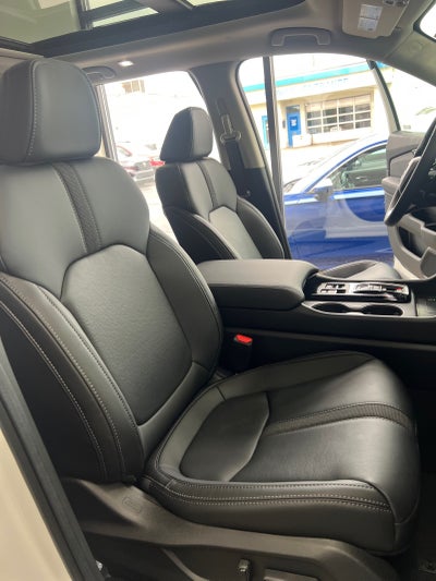 2025 Honda Pilot AWD Touring w/HPD Wheels