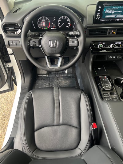 2025 Honda Pilot AWD Touring w/HPD Wheels