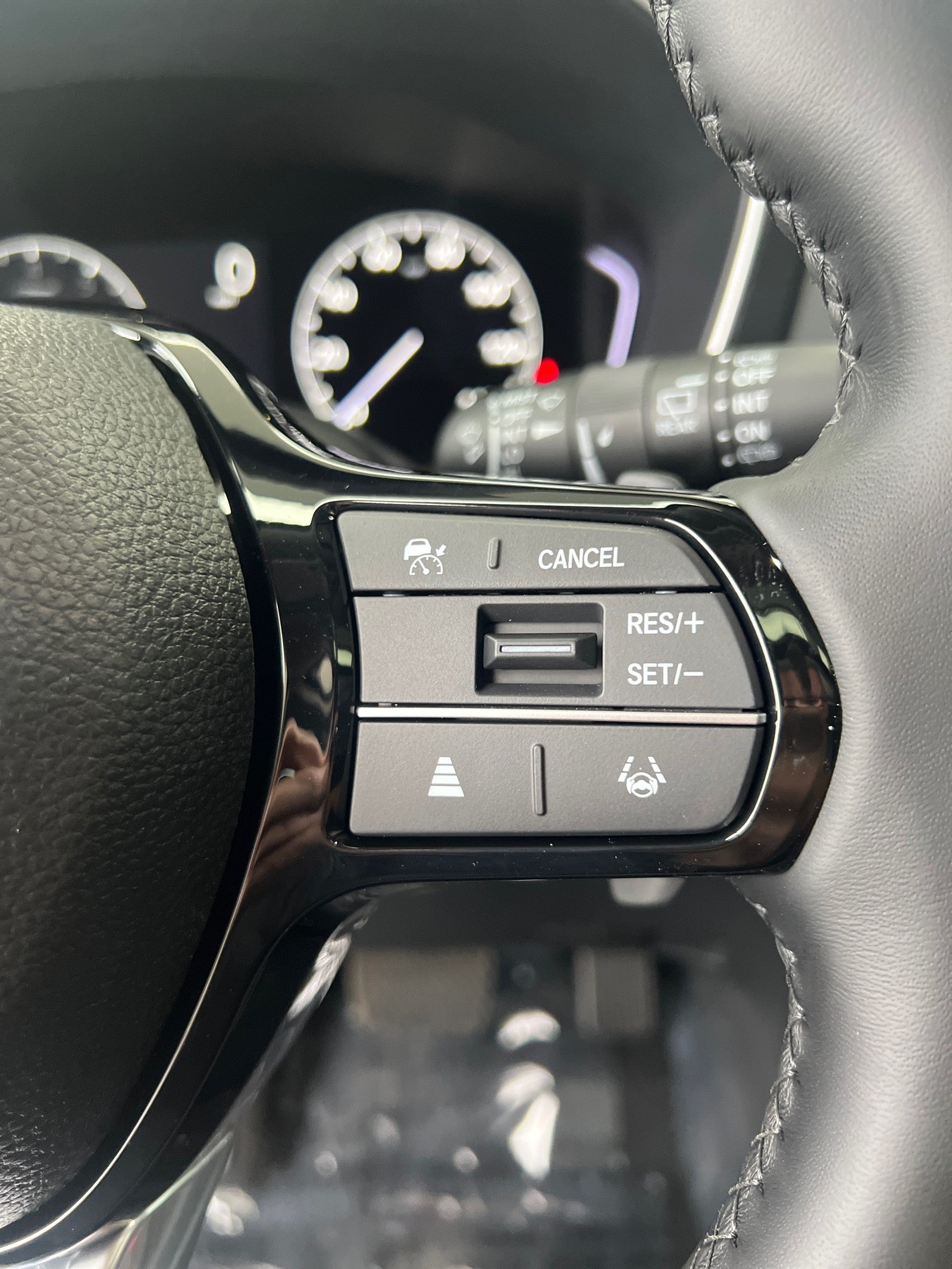 2025 Honda Pilot AWD Touring w/HPD Wheels