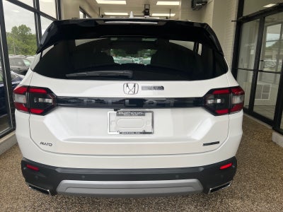 2025 Honda Pilot AWD Touring w/HPD Wheels