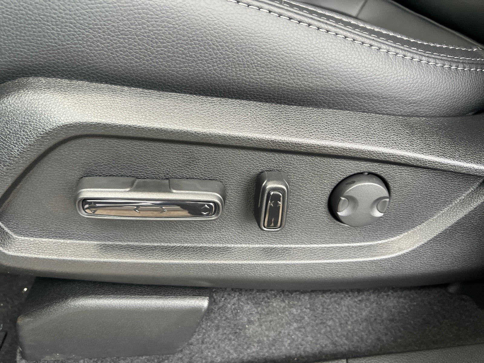 2025 Honda Pilot AWD Touring w/HPD Wheels