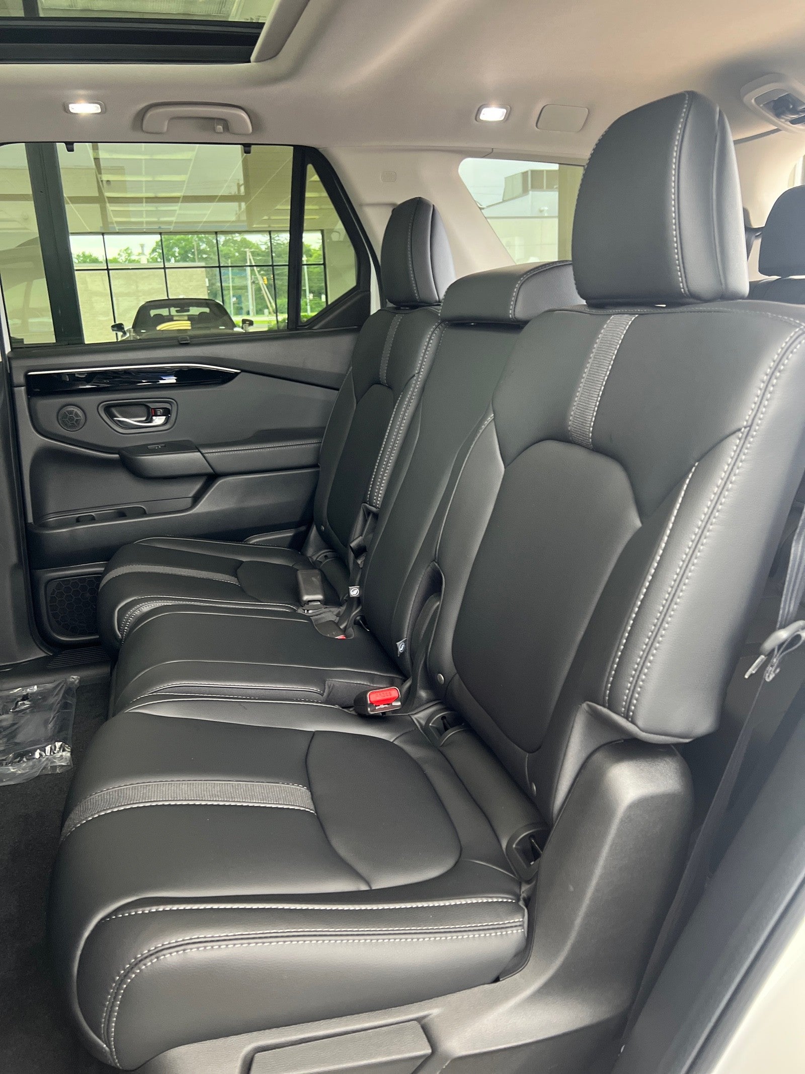 2025 Honda Pilot AWD Touring w/HPD Wheels