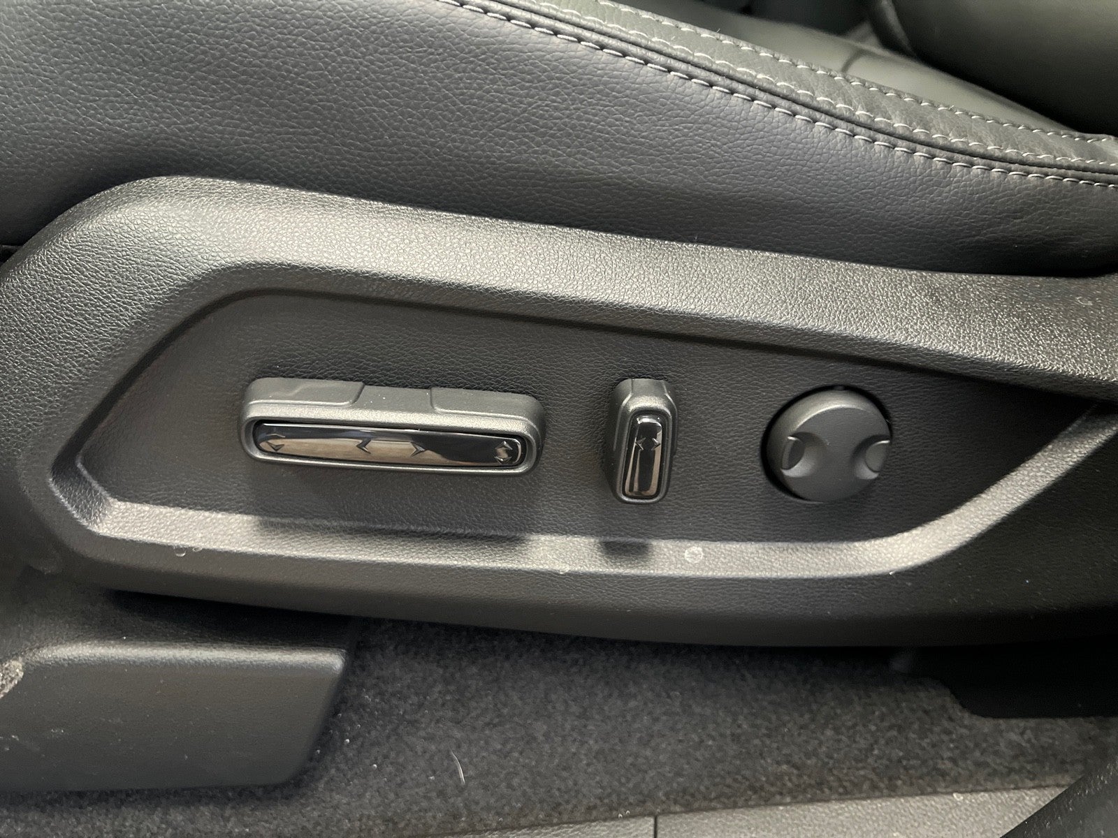 2026 Honda Pilot AWD Touring Blackout